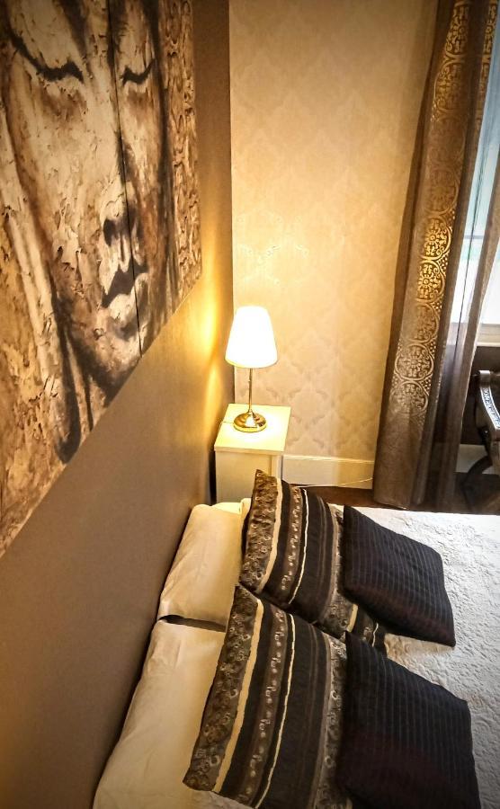 Bed and Breakfast Le Bonnet De Nuit Chalmoux Экстерьер фото