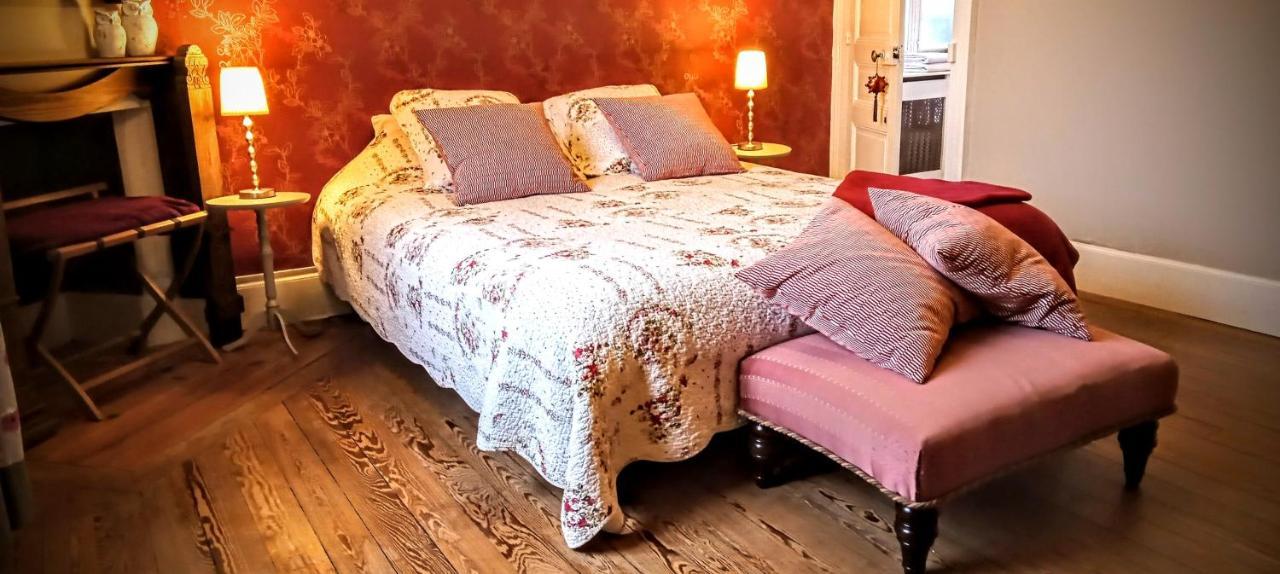 Bed and Breakfast Le Bonnet De Nuit Chalmoux Экстерьер фото