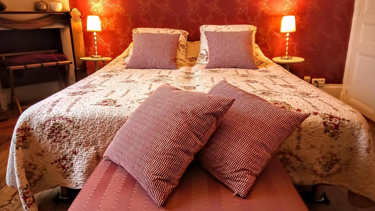 Bed and Breakfast Le Bonnet De Nuit Chalmoux Экстерьер фото