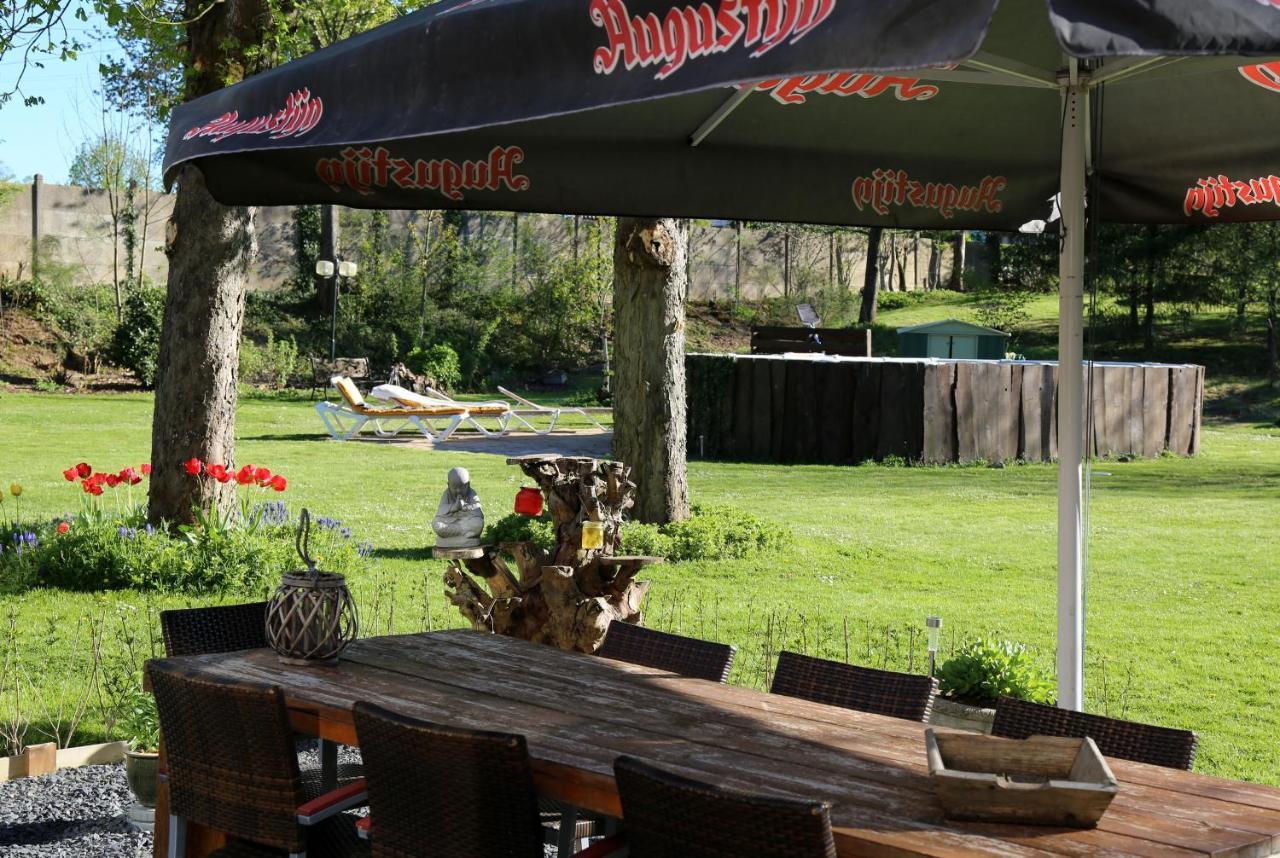Bed and Breakfast Le Bonnet De Nuit Chalmoux Экстерьер фото