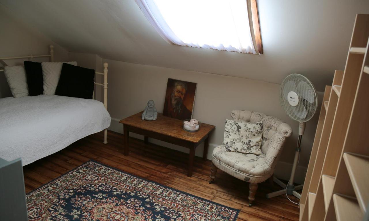 Bed and Breakfast Le Bonnet De Nuit Chalmoux Экстерьер фото