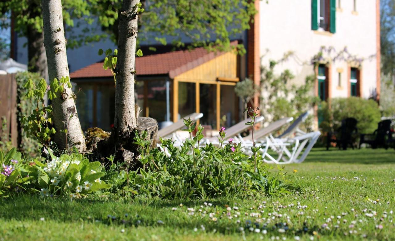 Bed and Breakfast Le Bonnet De Nuit Chalmoux Экстерьер фото