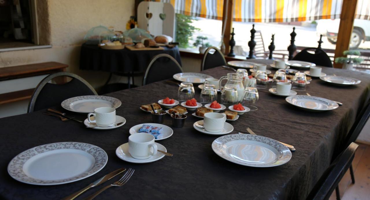 Bed and Breakfast Le Bonnet De Nuit Chalmoux Экстерьер фото