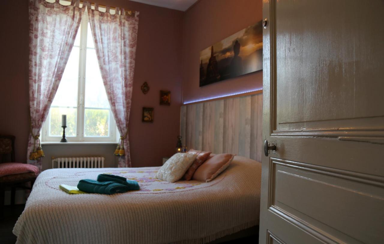Bed and Breakfast Le Bonnet De Nuit Chalmoux Экстерьер фото